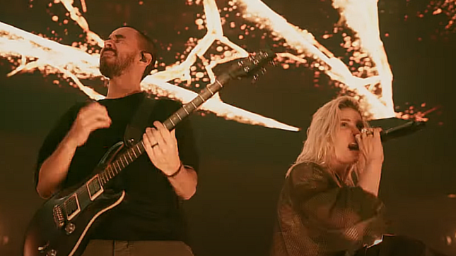  LINKIN PARK Share Live Performance Of "In The End" From Comeback Livestream (Video)