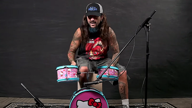 DREAM THEATER's MIKE PORTNOY  Plays Iconic Rock And Metal Drum Parts In New Compilation Video