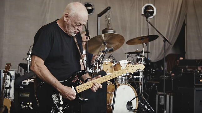 PINK FLOYD Legend DAVID GILMOUR Releases "Breathe (In The Air)" / "Time" Tour Rehearsal Video