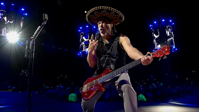 Watch METALLICA Perform "Seek & Destroy" In Mexico City; Official Live Video Posted