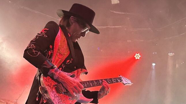 STEVE VAI Unveils Hand-Painted "Ivya" Guitar - "I Might Call Myself A Glorified Doodler"