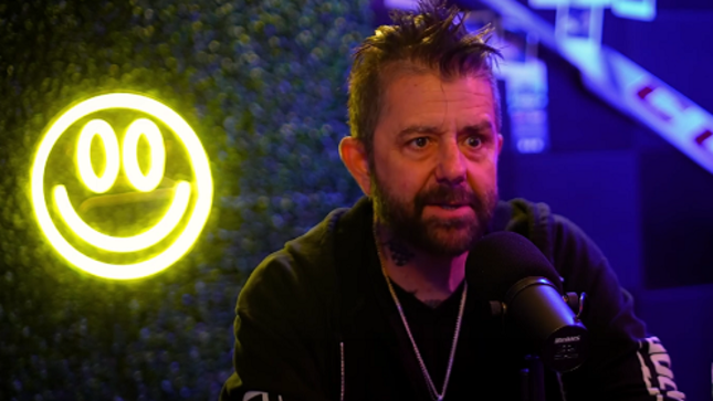 RIKI RACHTMAN - Iconic Host Of Headbangers Ball Talks GUNS N' ROSES, FASTER PUSSYCAT, And Much More On Idiots In Bars; Video