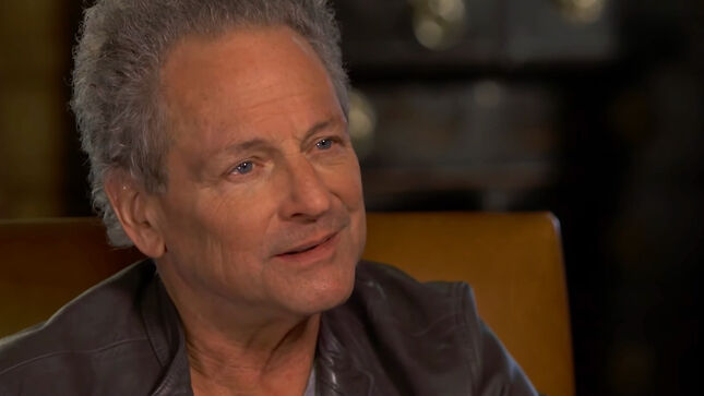 LINDSEY BUCKINGHAM On Meeting STEVIE NICKS And Joining FLEETWOOD MAC - "If You Take Me You'll Have To Take My Girlfriend Too"; Video