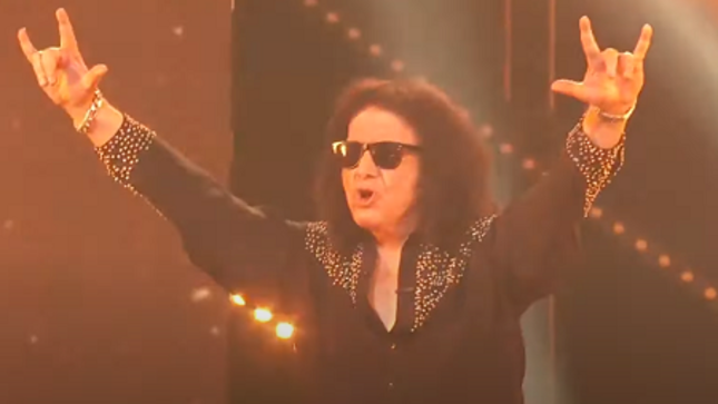 GENE SIMMONS Talks About His Judging On Dancing With The Stars - "People Pour Their Heart And Soul Into It For Nothing, They Don't Get Rich Doing It"; Video