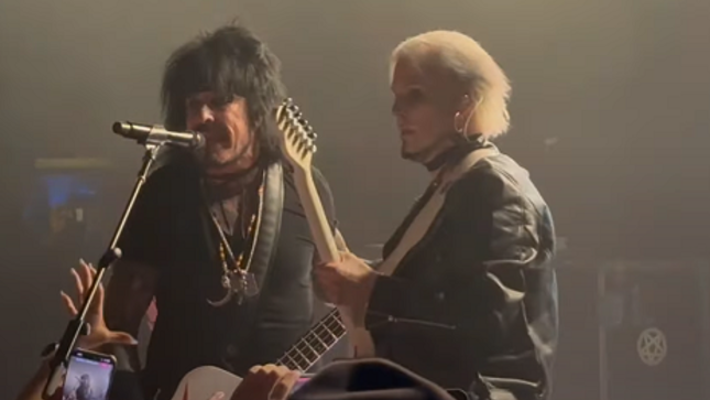 MÖTLEY CRÜE Play Second "Höllywood Takeöver" Show; Setlist, Video