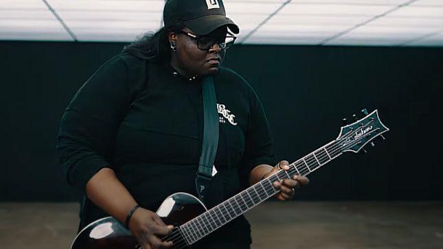 TETRARCH's DIAMOND ROWE Featured In "Live Not Fantasize" Guitar Playthrough Video