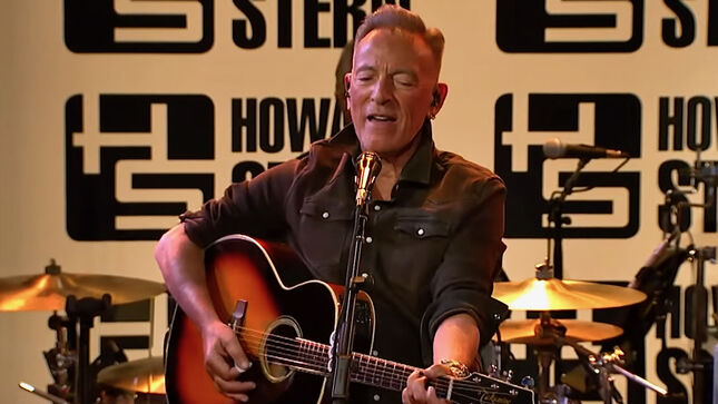 Watch BRUCE SPRINGSTEEN & THE E STREET BAND Perform Classic Tracks "Hungry Heart" And "Glory Days" On SiriusXM's The Howard Stern Show; Video