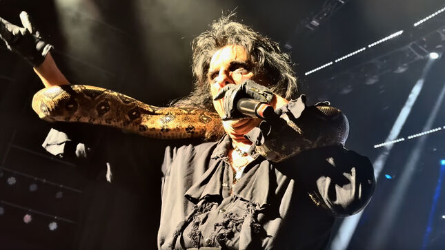 ALICE COOPER Announces "Too Close For Comfort" East Coast US Tour Dates