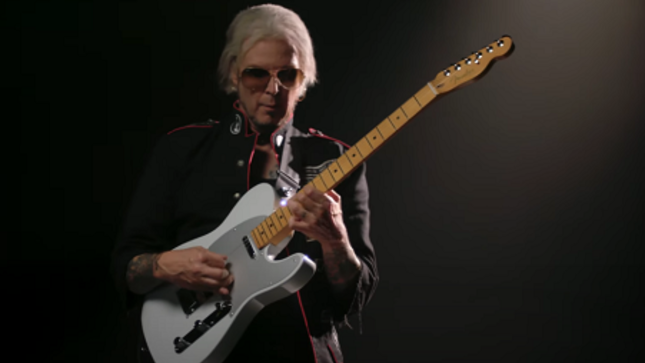 MÖTLEY CRÜE Guitarist JOHN 5 Plays Fender American Ultra II Telecaster; Video