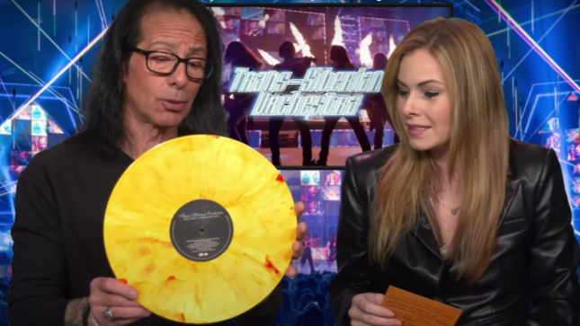 TRANS-SIBERIAN ORCHESTRA Share The Lost Christmas Eve Solar Flare Vinyl Edition Unboxing Video