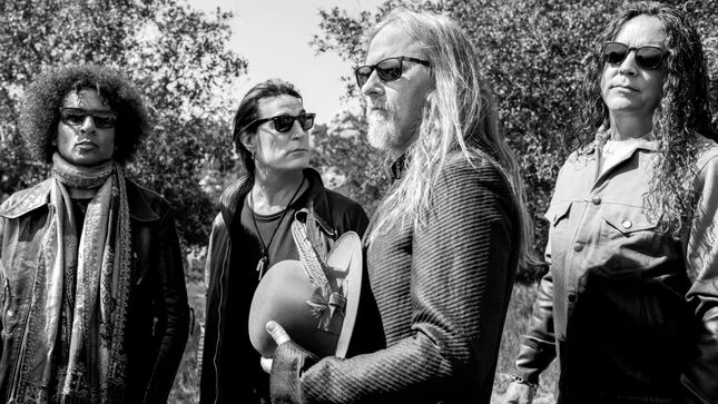 Report Claims ALICE IN CHAINS Are Among Artists Who Billed US Taxpayers For Luxury Hotels, Shopping Sprees, And Million-Dollar Bonuses