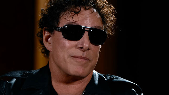 NEAL SCHON Discusses Two Of JOURNEY's Most Famous 80s Guitar Solos - "I Thought I Was Being A Smartass, And I Went, 'You Want Simple, Here It Is'"; Video