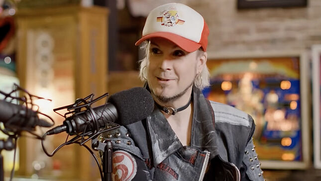 VAN HALEN, KISS, PINK FLOYD And More - MÖTLEY CRÜE Guitarist JOHN 5 Reveals His Favourite Albums Of All Time; Video