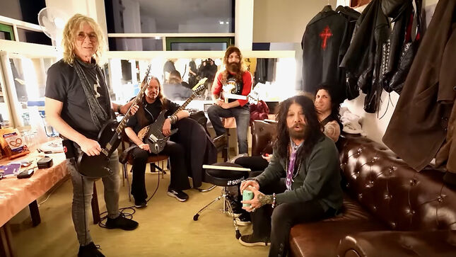 THE DEAD DAISIES - "Happy New Year 2025!"; Video