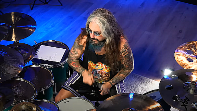 DREAM THEATER Drummer MIKE PORTNOY Hears TAYLOR SWIFT For The First Time Without Drum Tracks; Teaches Himself To Play "Shake It Off" (Video)