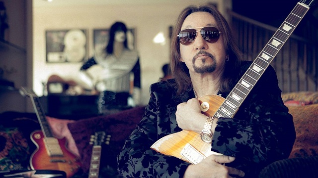 ACE FREHLEY Looks Back At His Origins - "I Was Gonna Try To Get PETER CRISS To Play Drums On It"