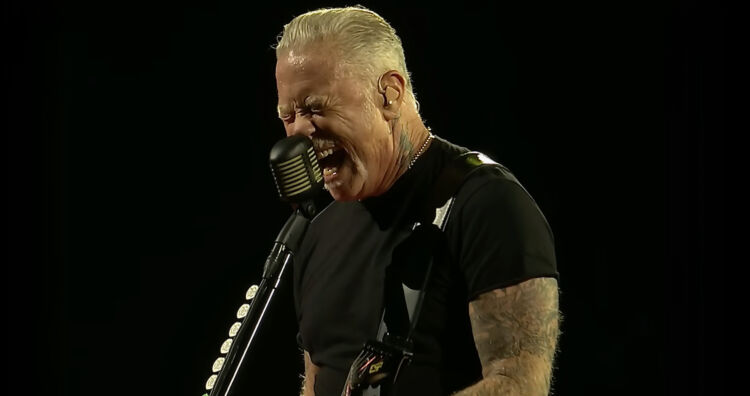 Watch: METALLICA Performs “Lux Æterna” In Bucharest; Official Live Video
