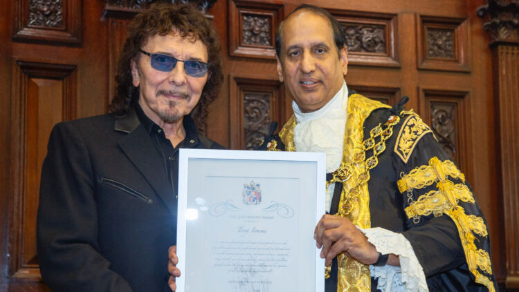 BLACK SABBATH’s TONY IOMMI Among Recipients Of This Year’s “Lord Mayor’s Awards”