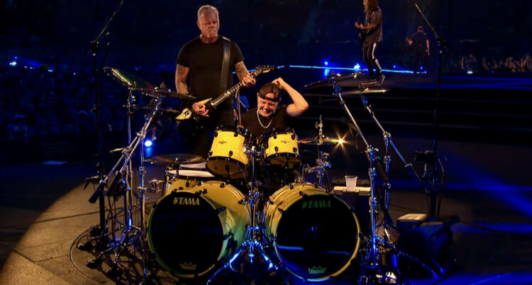 Watch: METALLICA Performs “Leper Messiah” In Frankfurt; Official Live Video Streaming