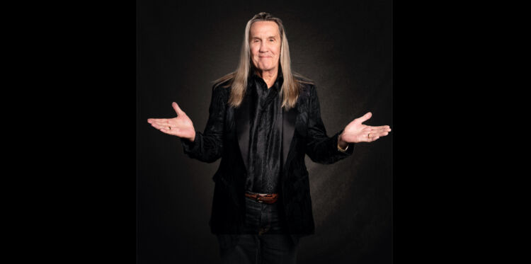 IRON MAIDEN Legend NICKO McBRAIN Announces “Hello Boys And Girls! – The Spoken Word Tour”